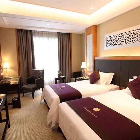 Green Lake Hot Spring Hotel Foshan Zewnętrze zdjęcie