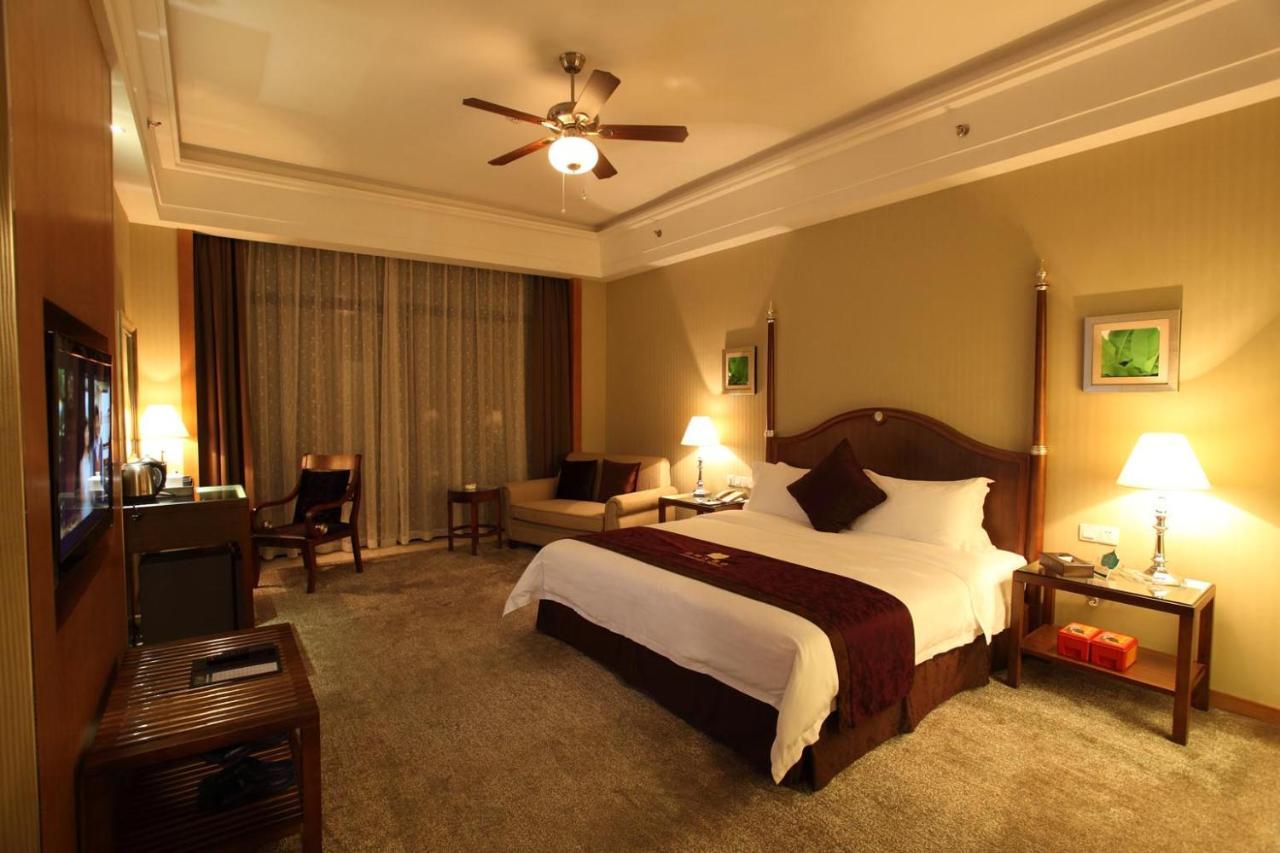 Green Lake Hot Spring Hotel Foshan Zewnętrze zdjęcie